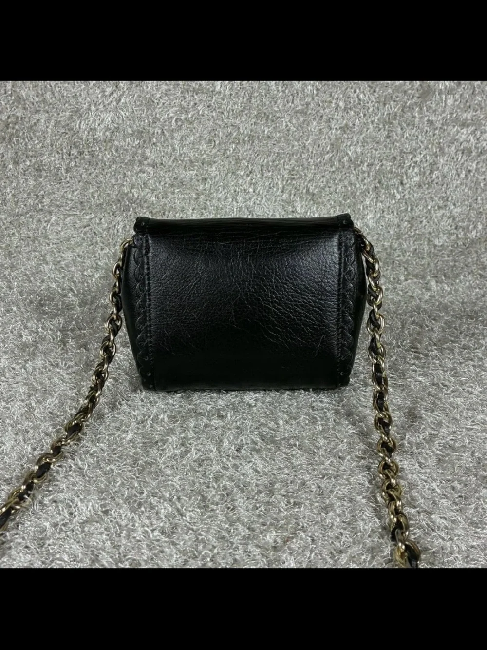 Mulberry Black Leather Crossbody with Gold Turnlock